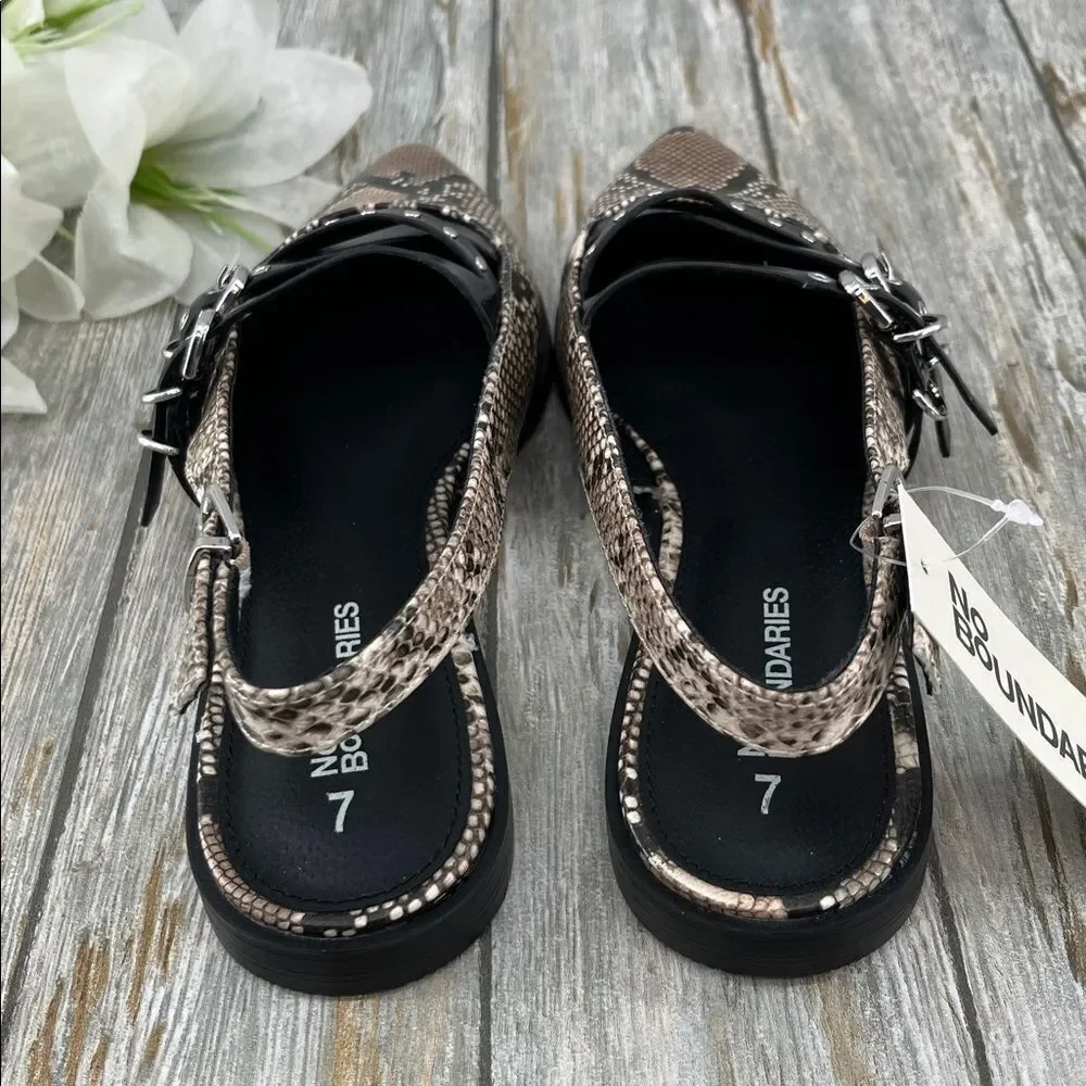 Women's Strappy Dressy Snakeskin Flats Shoes Size 7